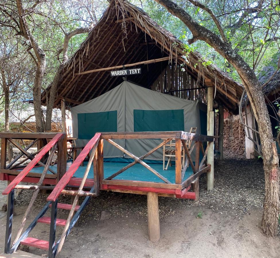 ホテル Maasai Simba Camp アンボセリ エクステリア 写真